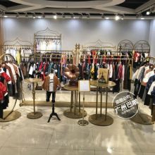 廣州巴啦服飾有限責任公司 專業服裝批發供應，時尚潮流一手掌握